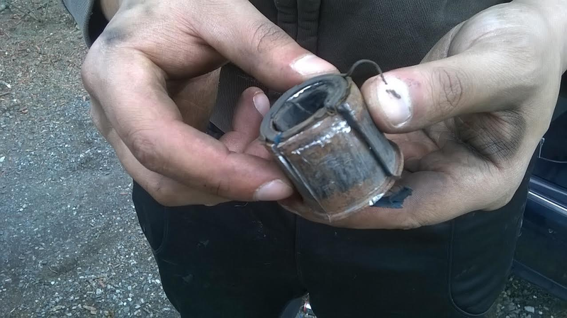 Illustration for article titled Here's How To Upgrade Worn Rubber Bushings In Your Car's Suspension